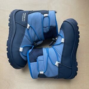 Reima Ensilumi Barefoot Winter Boots
Toddler Size 9.5